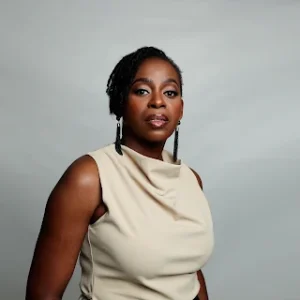 Sarah Teibo-300x300 Biography of Sarah Téibo